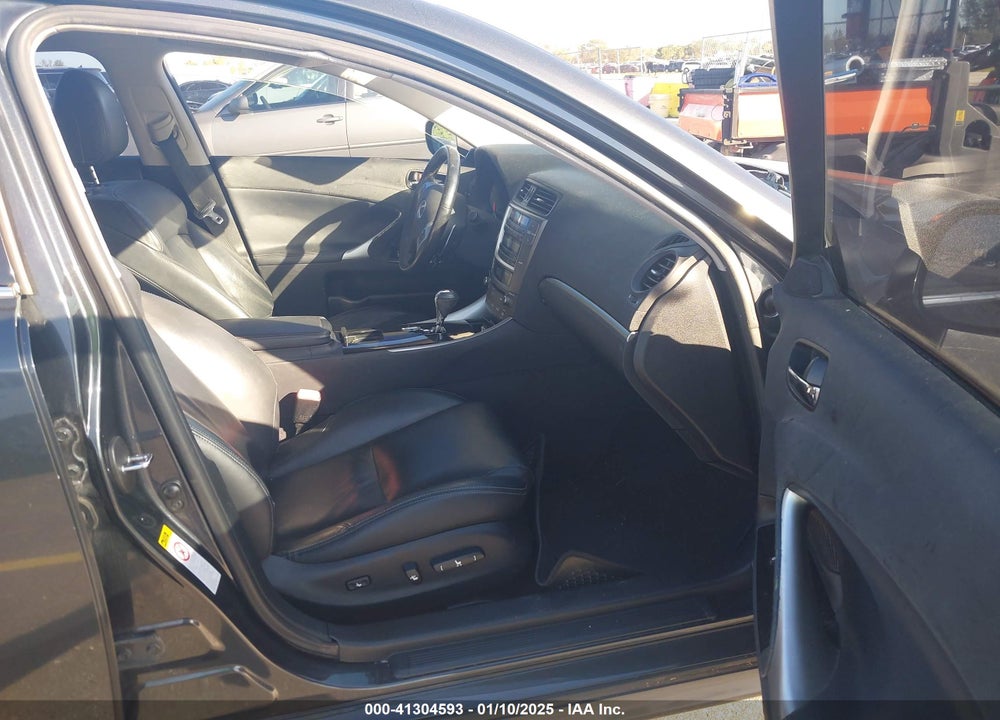 2011 LEXUS IS 250 VIN: JTHBF5C21B5132674