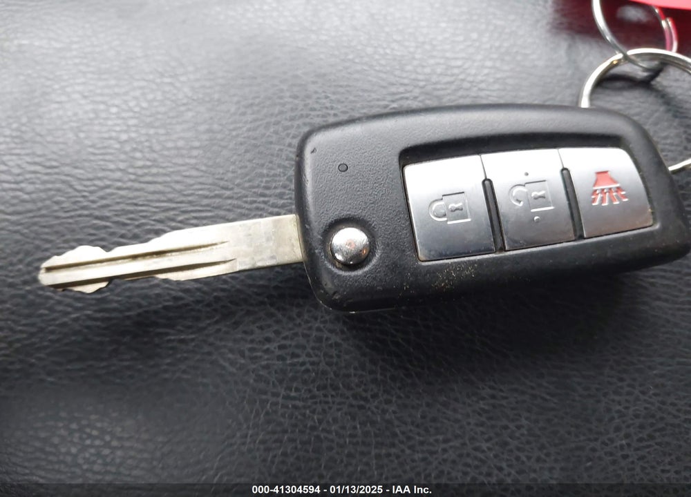 2014 NISSAN ROGUE S VIN: 5N1AT2MVXEC866190