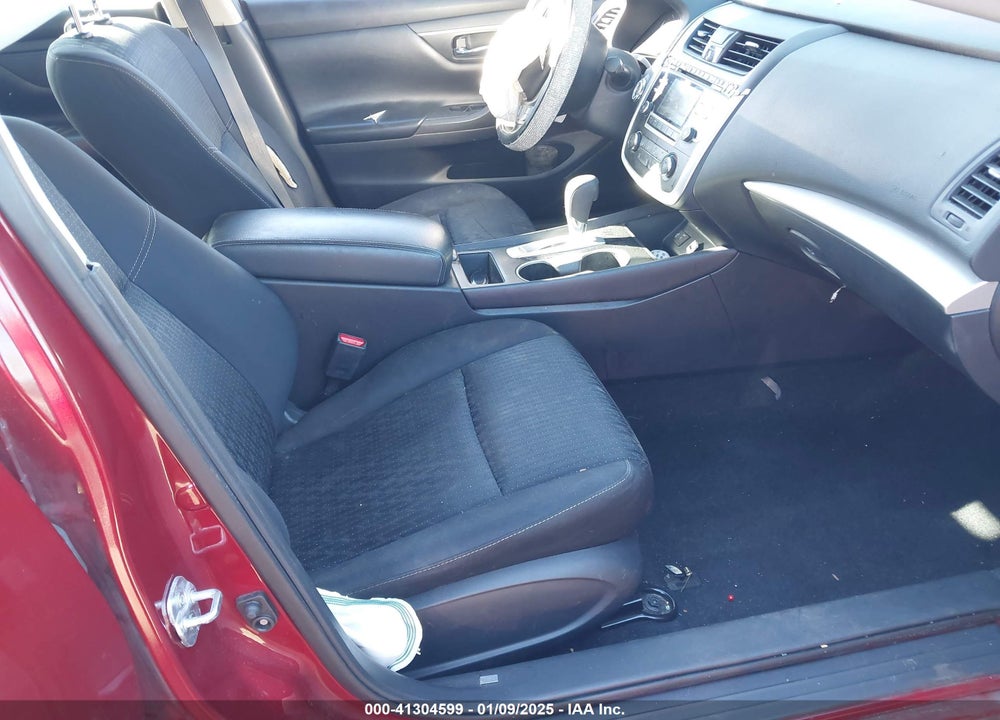 2017 NISSAN ALTIMA VIN: 1N4AL3AP7HN322261