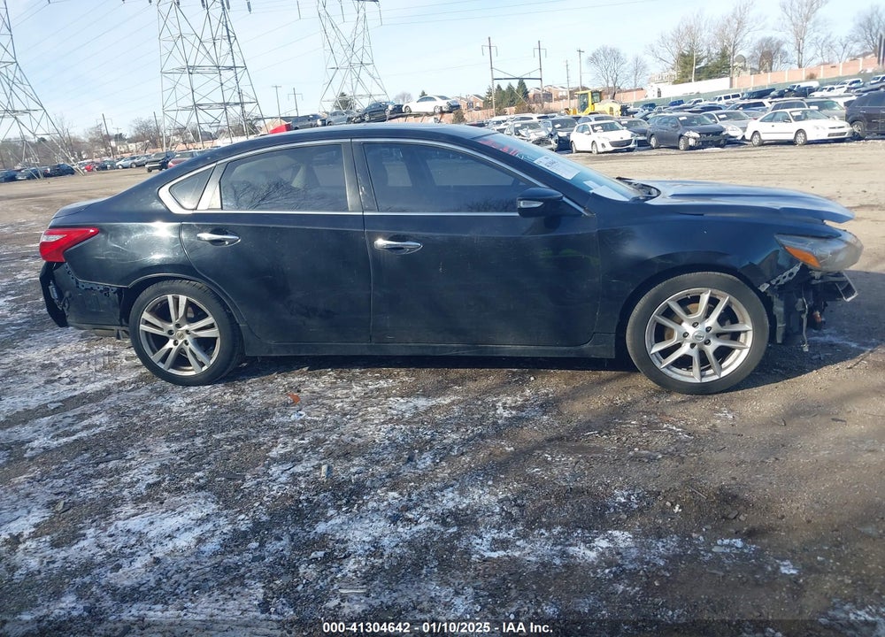 2017 NISSAN ALTIMA VIN: 1N4BL3AP7HC191560