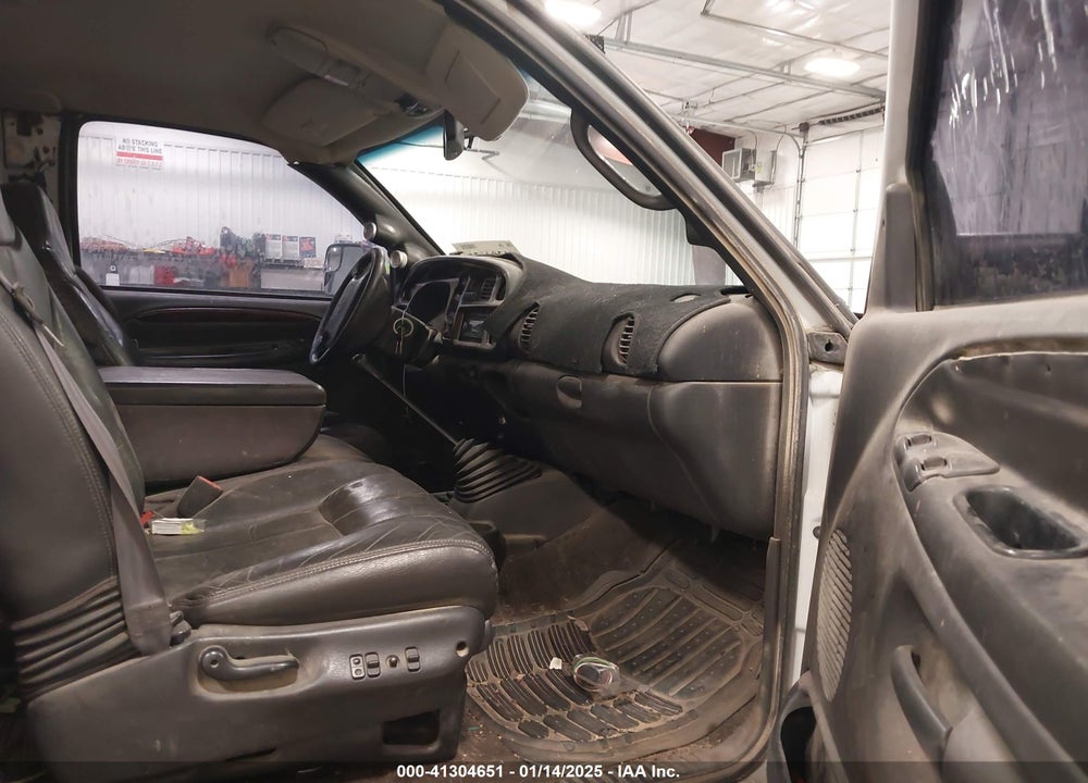 2000 DODGE RAM 2500 ST VIN: 1B7KF2364YJ148127