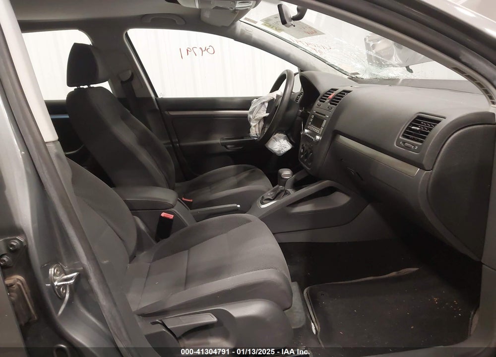 2008 VOLKSWAGEN RABBIT VIN: WVWDA71K48W074053