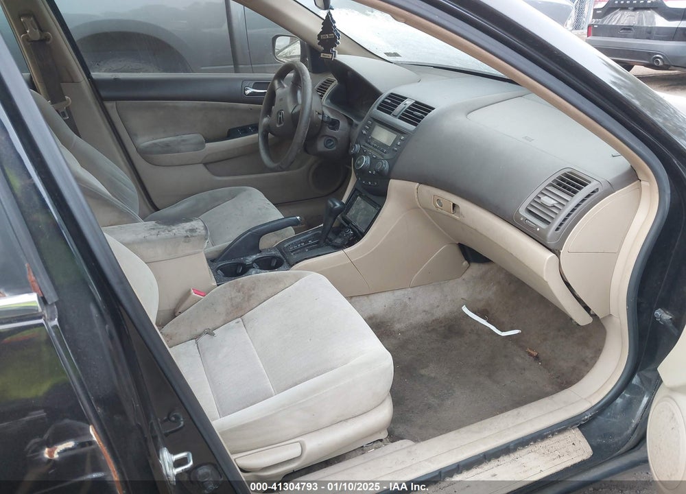 2005 HONDA ACCORD 2.4 LX VIN: 1HGCM56425A004658