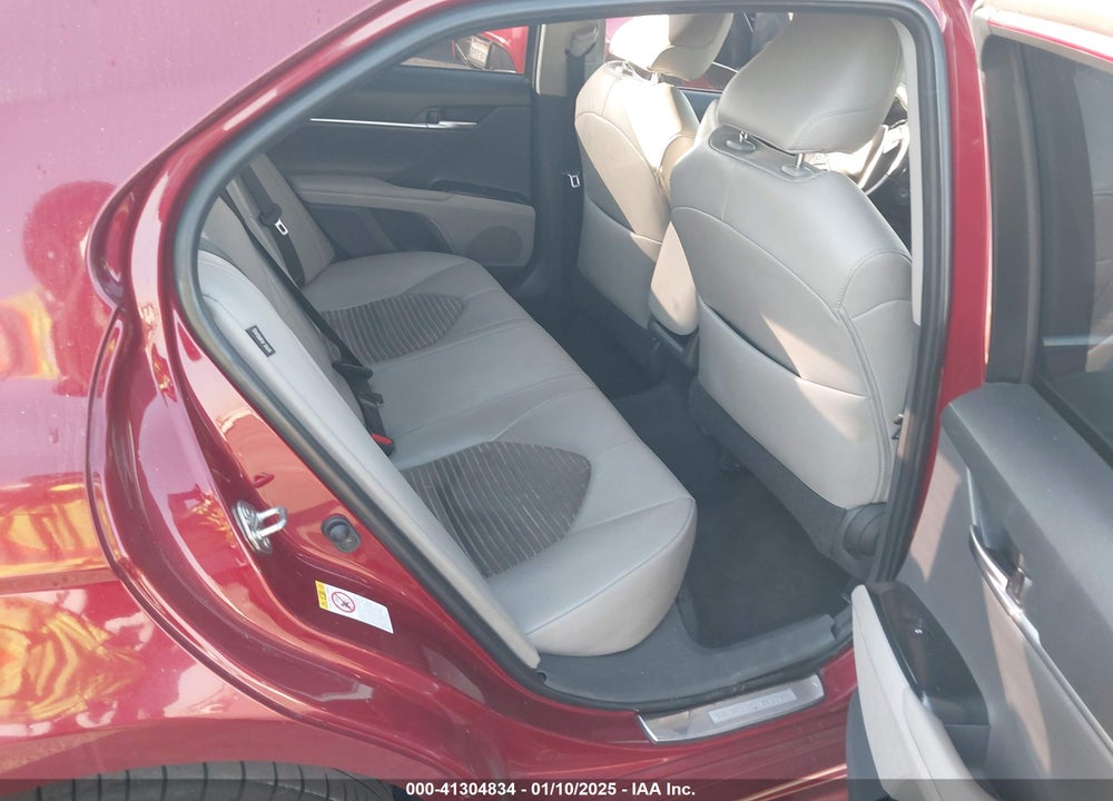 2018 TOYOTA CAMRY VIN: 4T1B11HK8JU657281