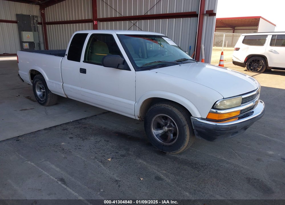 1998 CHEVROLET S-10 LS FLEETSIDE VIN: 1GCCS19X2W8115139