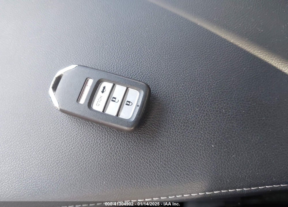 2019 HONDA ACCORD VIN: 1HGCV1F38KA101131