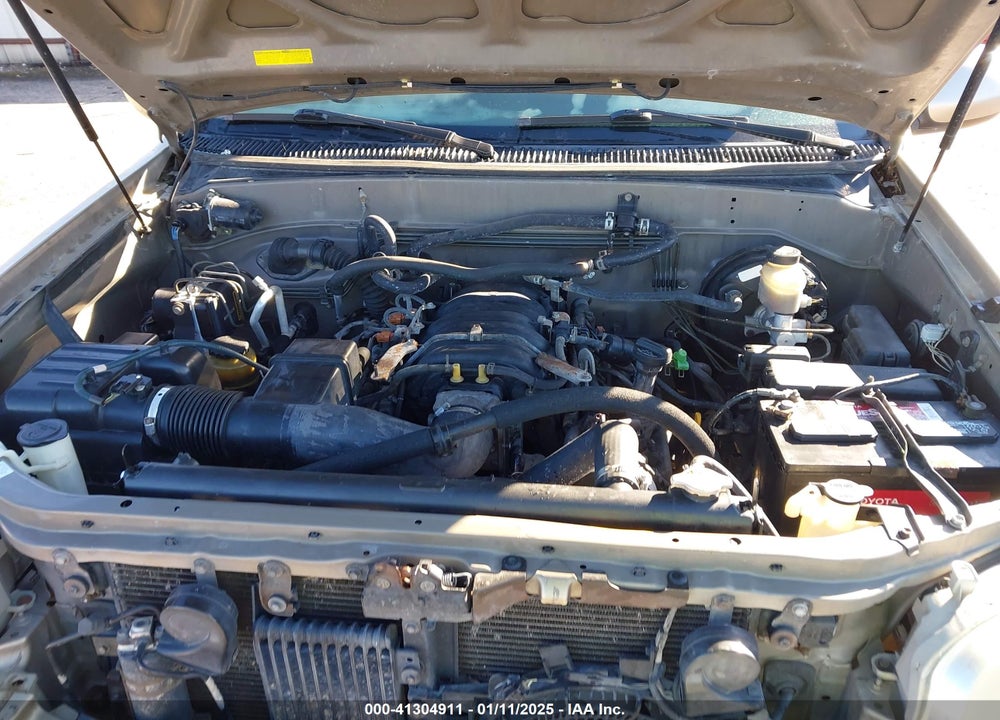 2005 TOYOTA SEQUOIA SR5 V8 VIN: 5TDZT34A35S246838