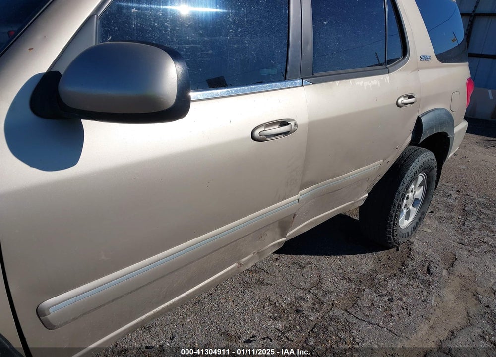 2005 TOYOTA SEQUOIA SR5 V8 VIN: 5TDZT34A35S246838