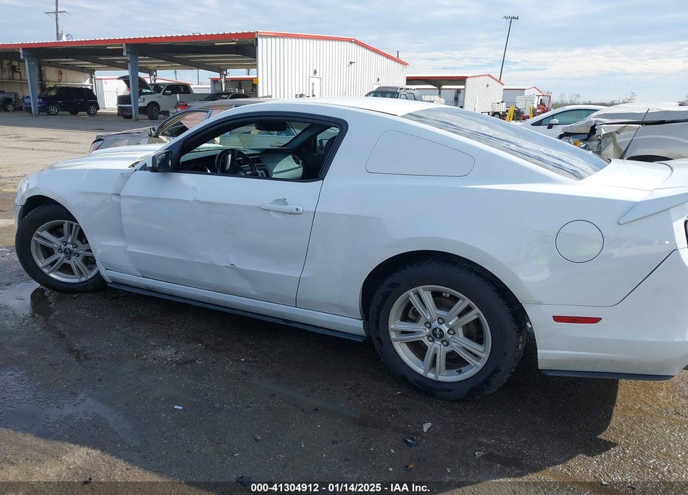 2014 FORD MUSTANG V6 VIN: 1ZVBP8AM2E5203080