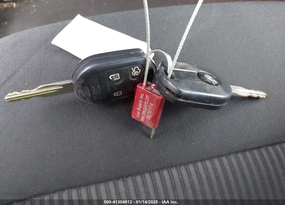 2014 FORD MUSTANG V6 VIN: 1ZVBP8AM2E5203080