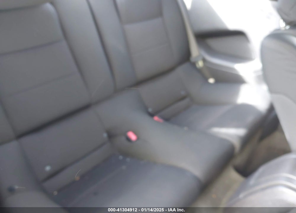 2014 FORD MUSTANG V6 VIN: 1ZVBP8AM2E5203080