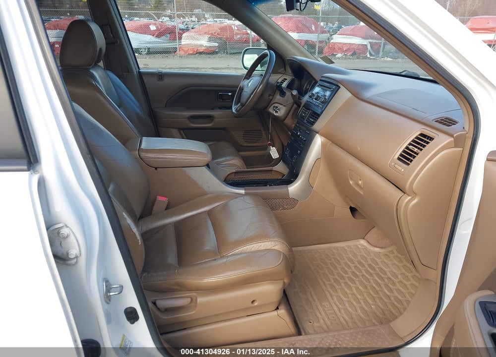 2007 HONDA PILOT EX-L VIN: 5FNYF18607B024505