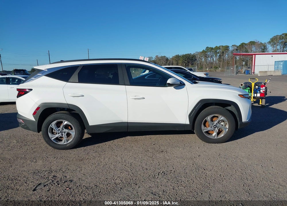 2024 HYUNDAI TUCSON SEL VIN: 5NMJBCDE4RH327875