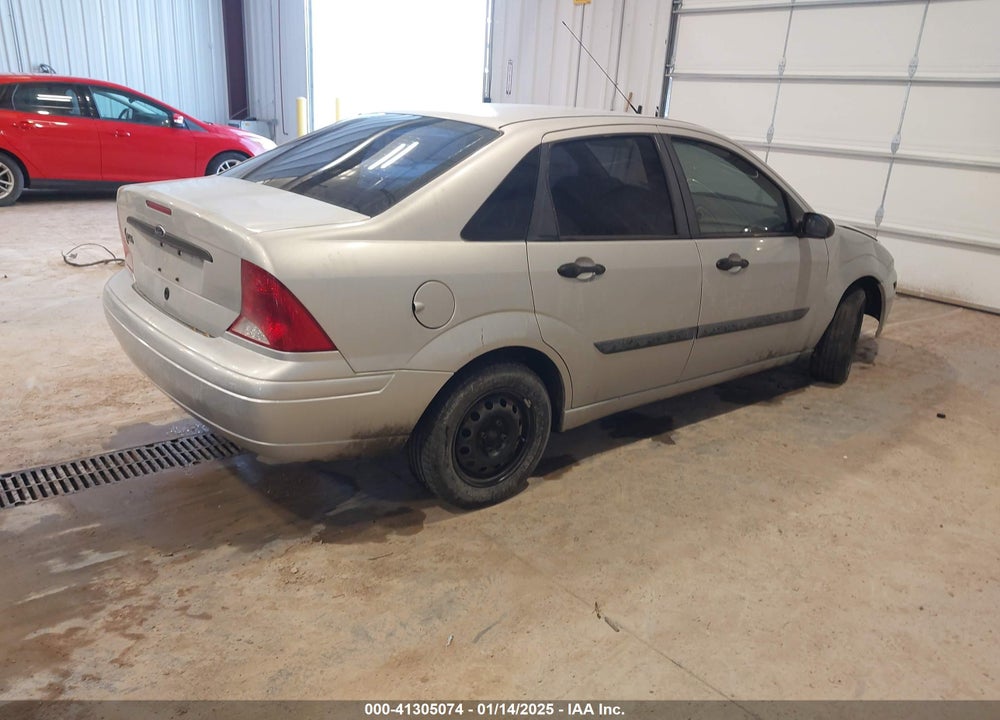 2001 FORD FOCUS LX VIN: 1FAFP33P71W346826