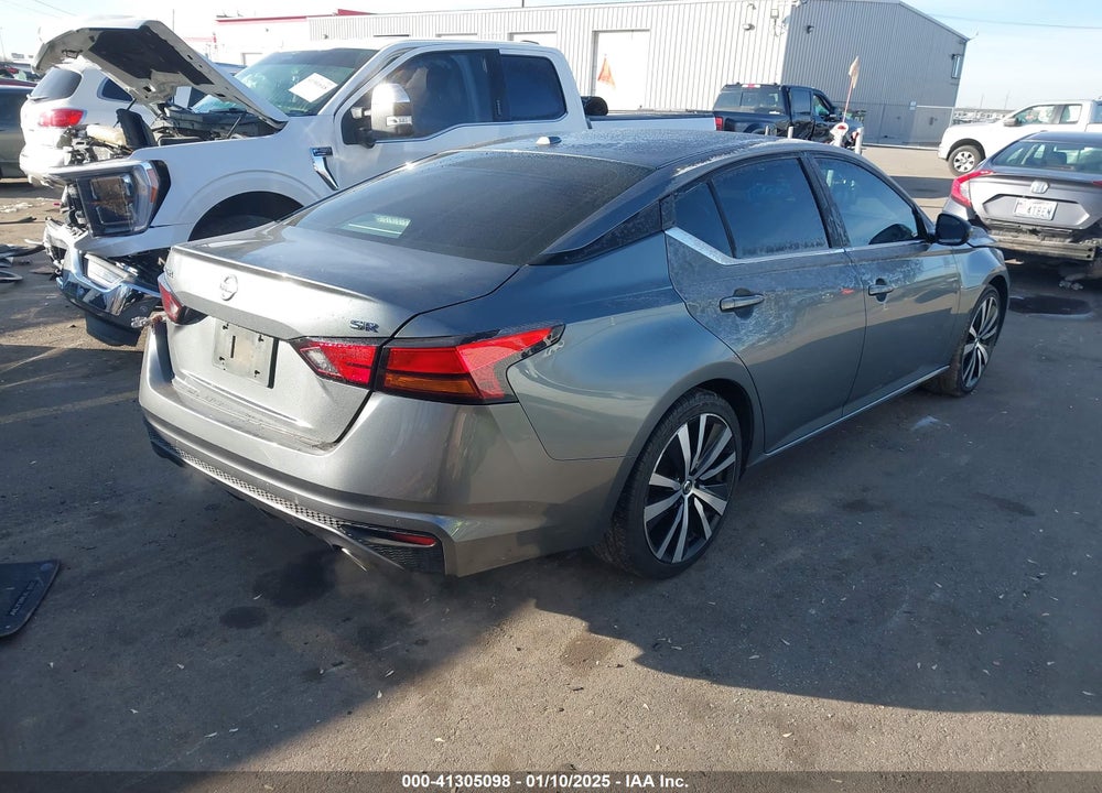 2020 NISSAN ALTIMA SR FWD VIN: 1N4BL4CV1LC192178