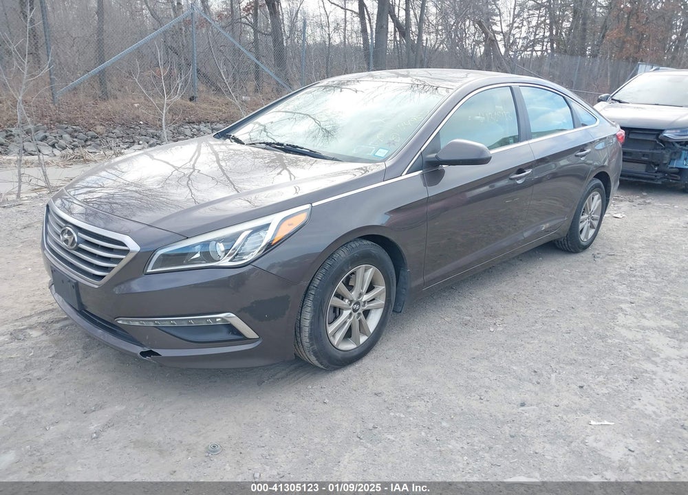 2015 HYUNDAI SONATA SE VIN: 5NPE24AF6FH230891