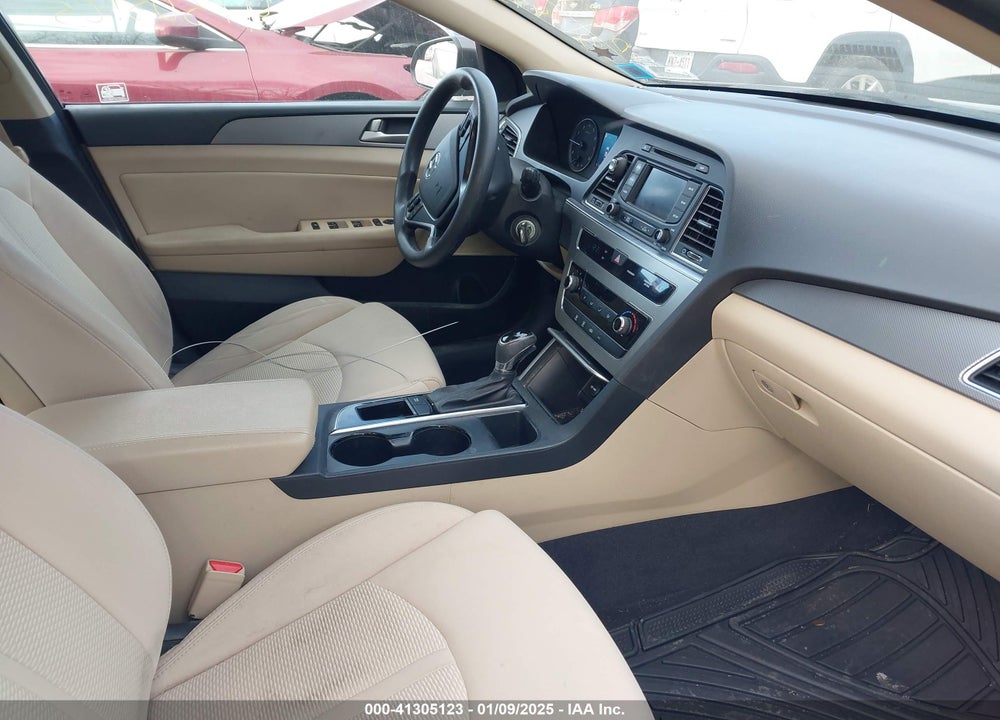 2015 HYUNDAI SONATA SE VIN: 5NPE24AF6FH230891