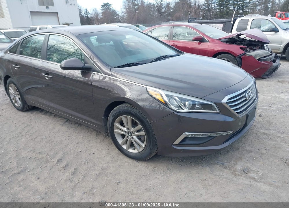 2015 HYUNDAI SONATA SE VIN: 5NPE24AF6FH230891