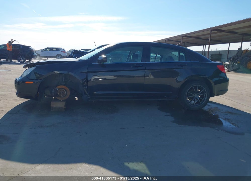 2010 CHRYSLER SEBRING VIN: 1C3CC5FV5AN112936