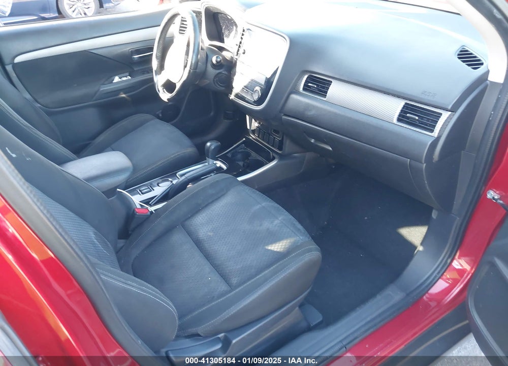 2018 MITSUBISHI OUTLANDER SE VIN: JA4AD3A33JZ037148