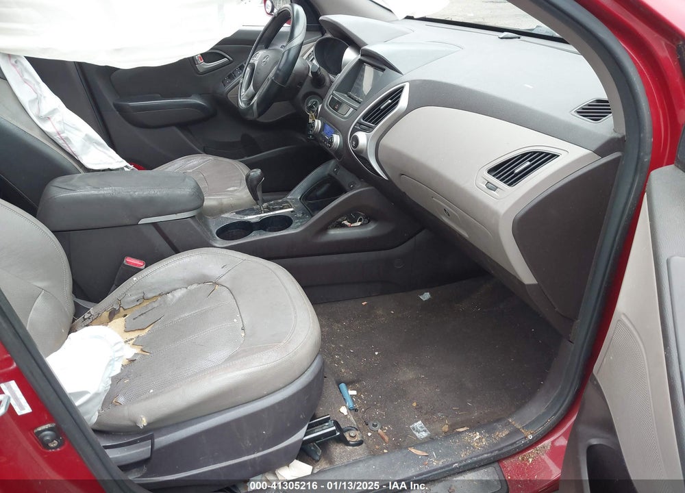2011 HYUNDAI TUCSON LIMITED VIN: KM8JU3AC6BU197640