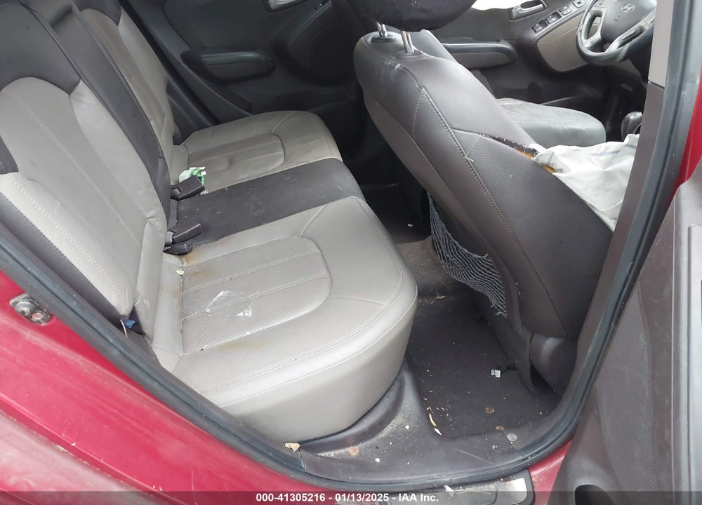 2011 HYUNDAI TUCSON LIMITED VIN: KM8JU3AC6BU197640