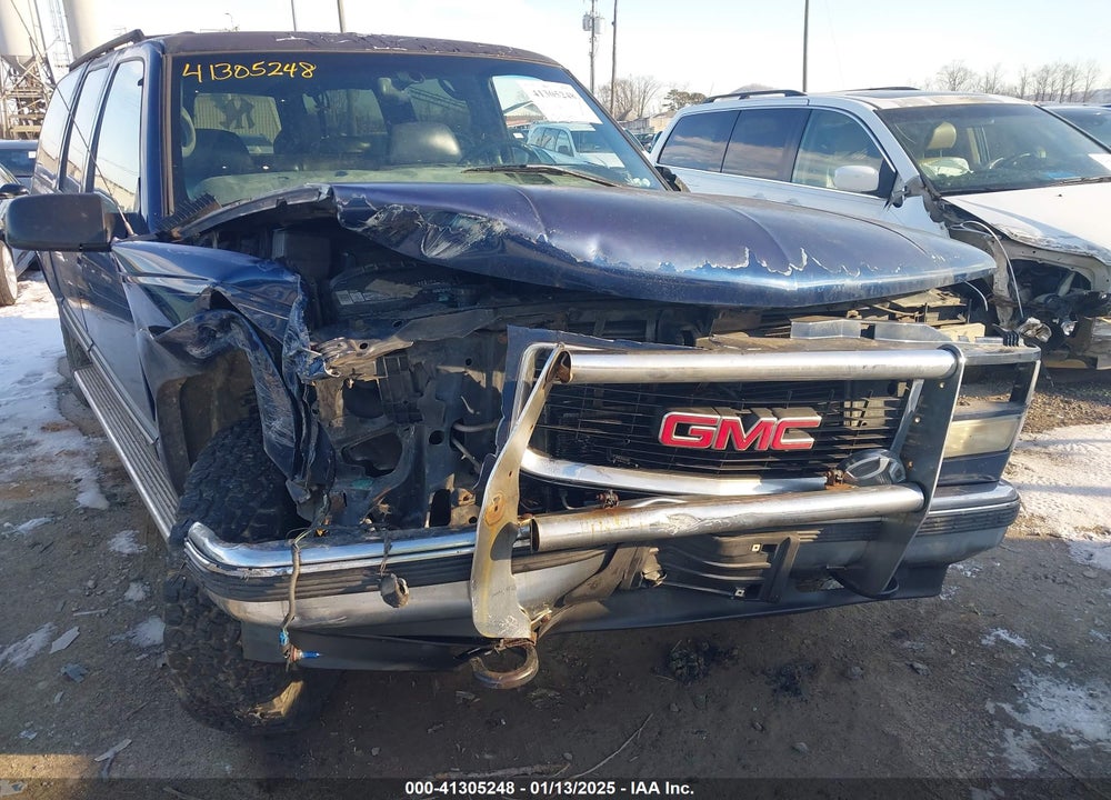 1998 GMC SUBURBAN 1500 SL VIN: 1GKFK16R7WJ700525