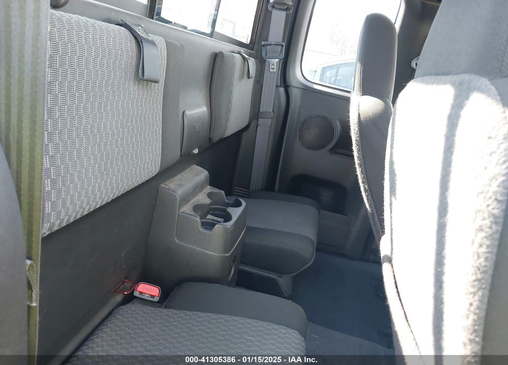 2008 ISUZU I-370 LS VIN: 1GGCS29E788702748