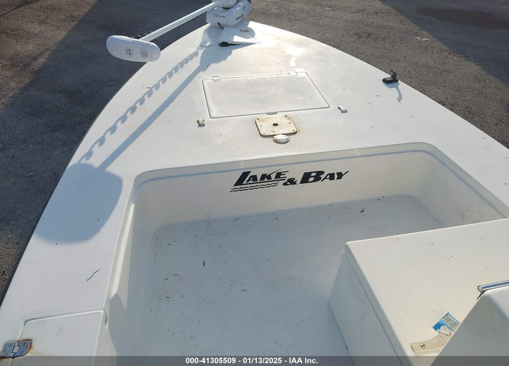 2004 BOAT LAKE AND BAY VIN: DUH17502F404