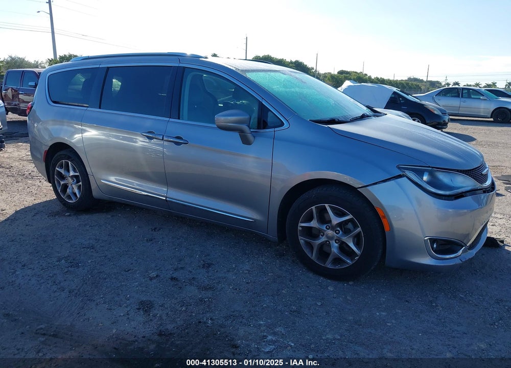 2020 CHRYSLER PACIFICA TOURING L PLUS VIN: 2C4RC1EG2LR121200