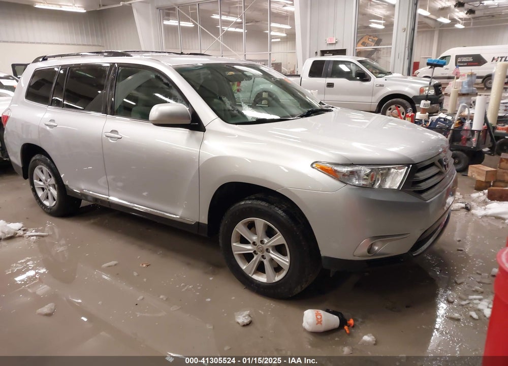 2011 TOYOTA HIGHLANDER SE VIN: 5TDBK3EH3BS070031