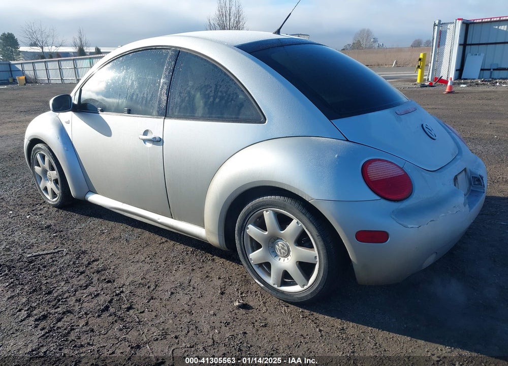 2001 VOLKSWAGEN NEW BEETLE GLX VIN: 3VWDD21C21M453705