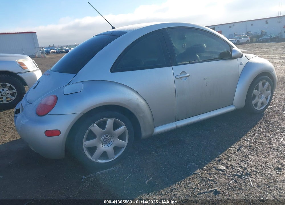 2001 VOLKSWAGEN NEW BEETLE GLX VIN: 3VWDD21C21M453705
