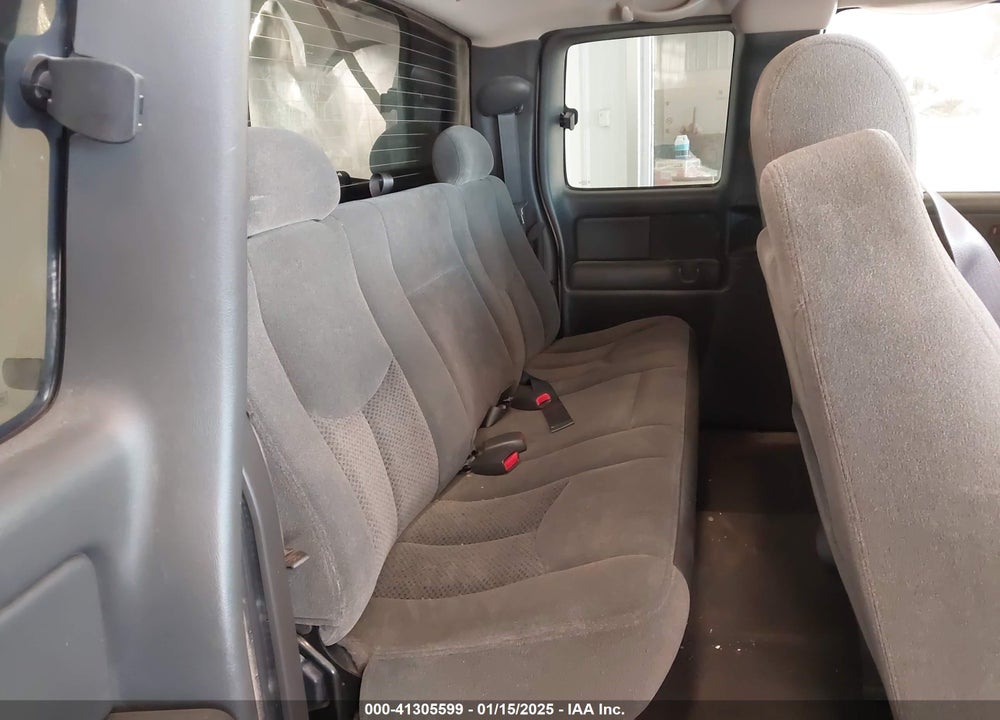 2003 CHEVROLET SILVERADO 1500 LS VIN: 2GCEK19T531374471