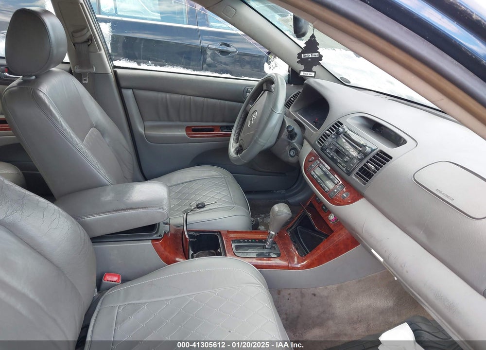2005 TOYOTA CAMRY XLE V6 VIN: JTDBF30K450165275