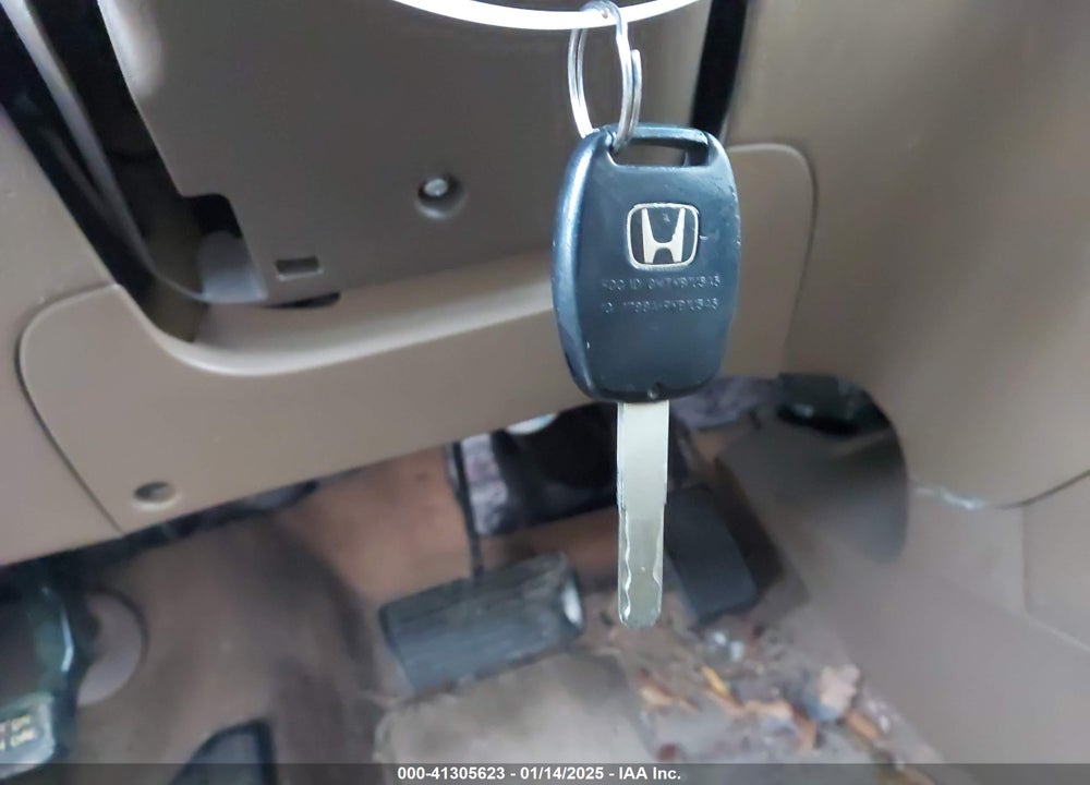 2007 HONDA PILOT EX-L VIN: 5FNYF18627B002229
