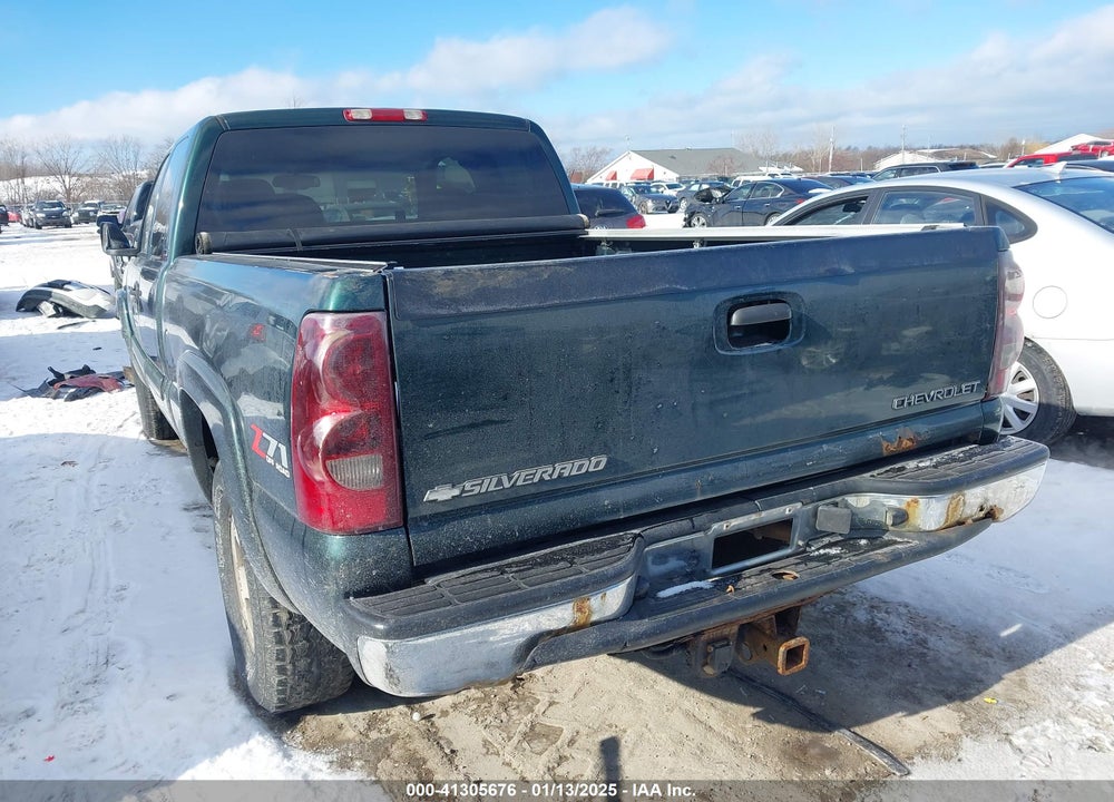 2003 CHEVROLET SILVERADO 1500 LS VIN: 1GCEK19T23E133742