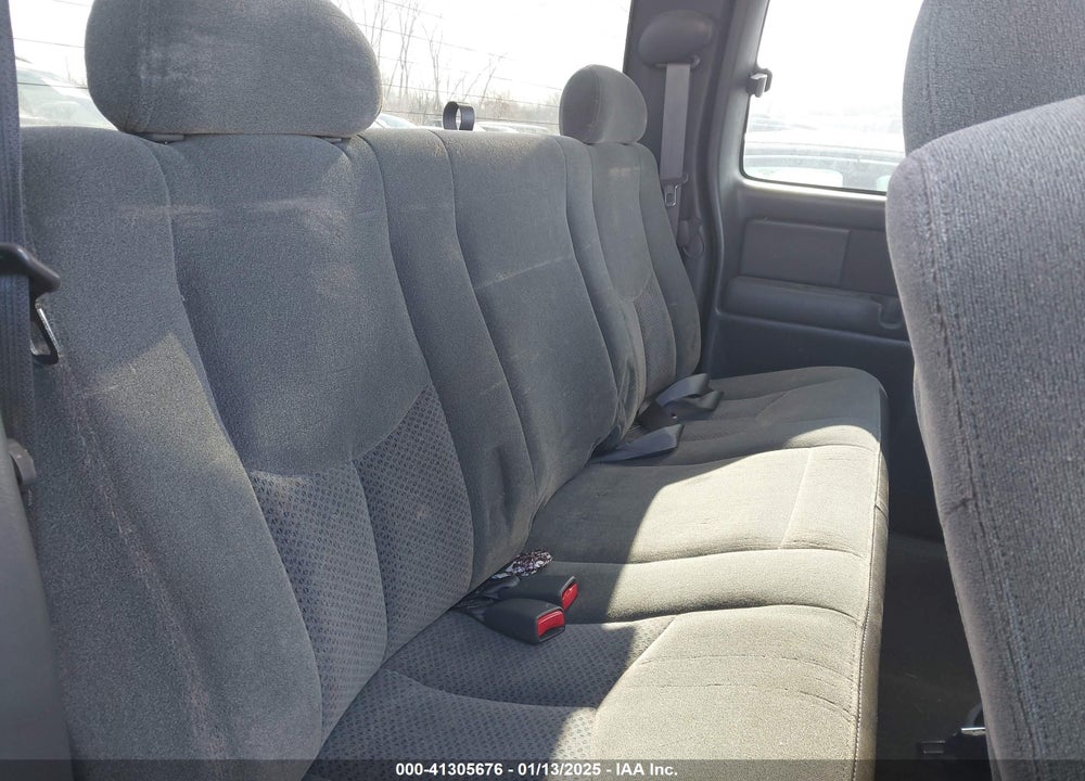 2003 CHEVROLET SILVERADO 1500 LS VIN: 1GCEK19T23E133742
