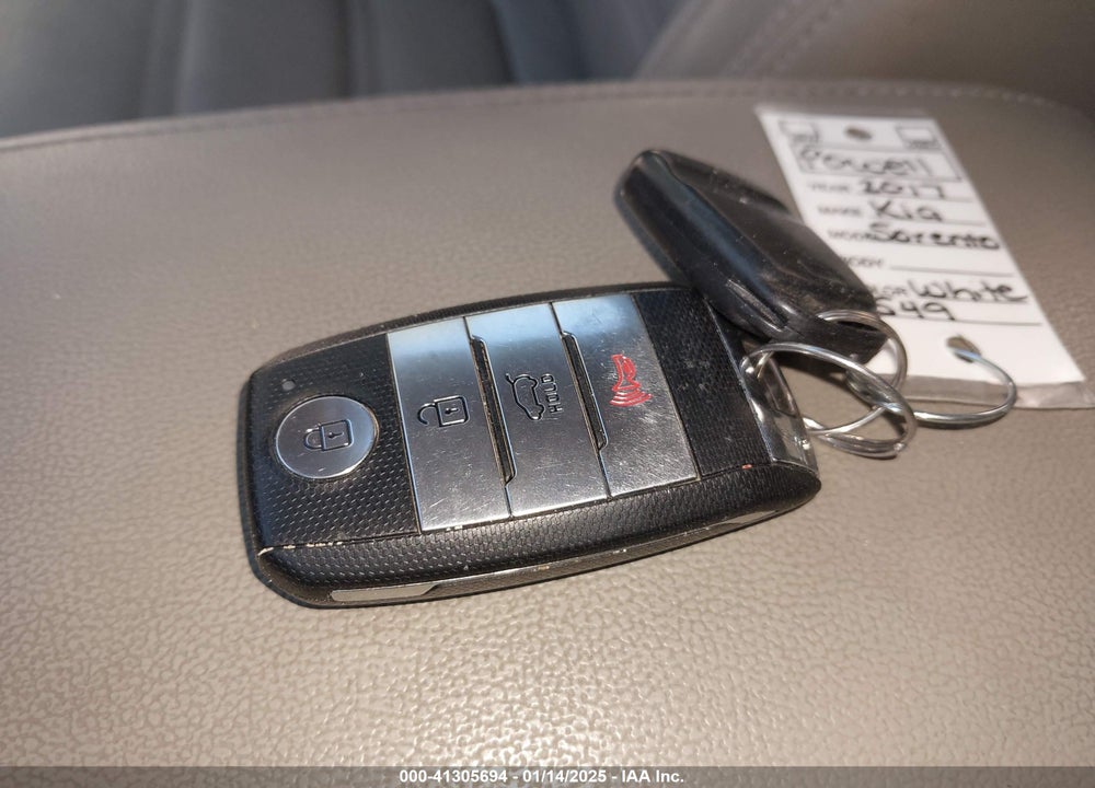 2017 KIA SORENTO 3.3L EX VIN: 5XYPHDA51HG203932