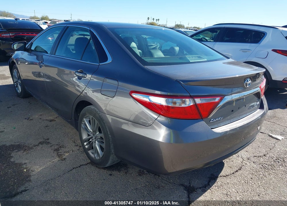 2017 TOYOTA CAMRY SE VIN: 4T1BF1FK2HU634433
