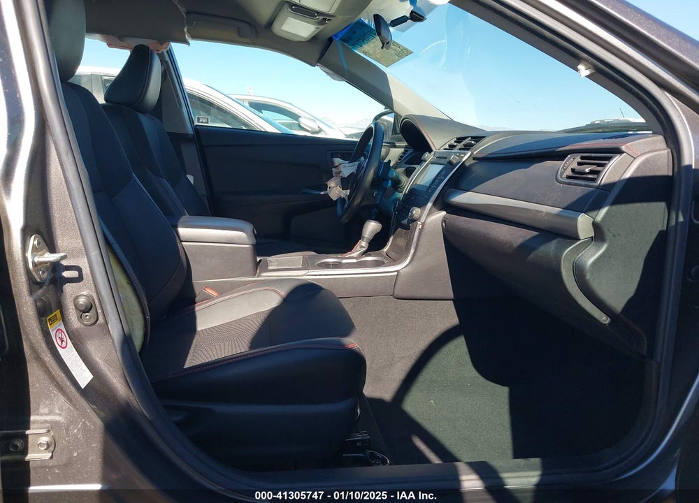 2017 TOYOTA CAMRY SE VIN: 4T1BF1FK2HU634433