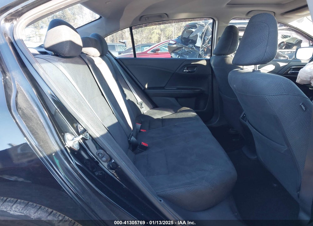 2017 HONDA ACCORD EX VIN: 1HGCR2F70HA150927
