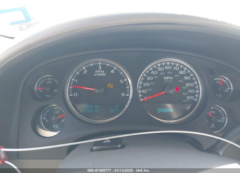 2014 CHEVROLET SUBURBAN 1500 LT VIN: 1GNSCJE0XER131638