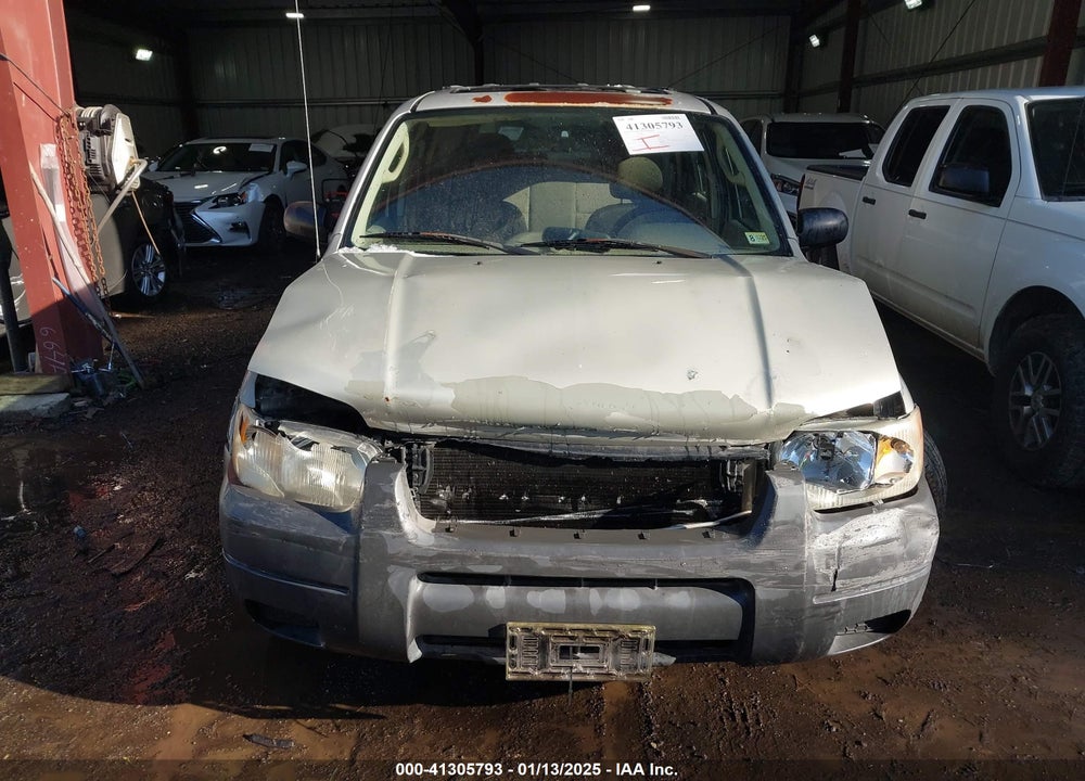 2003 FORD ESCAPE XLS VIN: 1FMYU02113KC16800