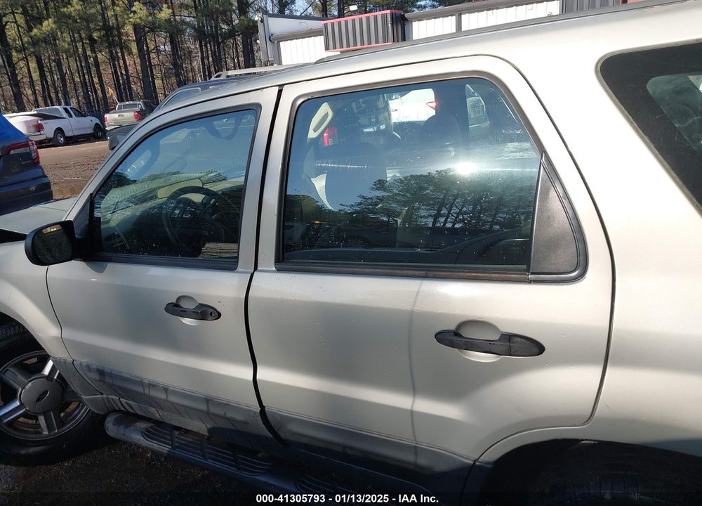 2003 FORD ESCAPE XLS VIN: 1FMYU02113KC16800