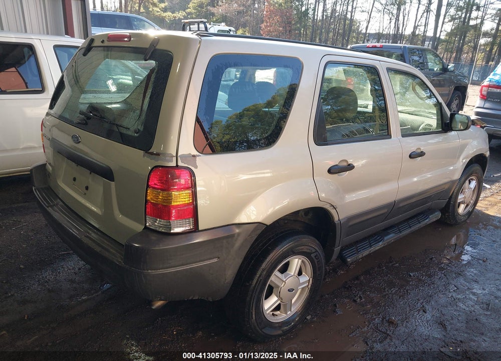 2003 FORD ESCAPE XLS VIN: 1FMYU02113KC16800