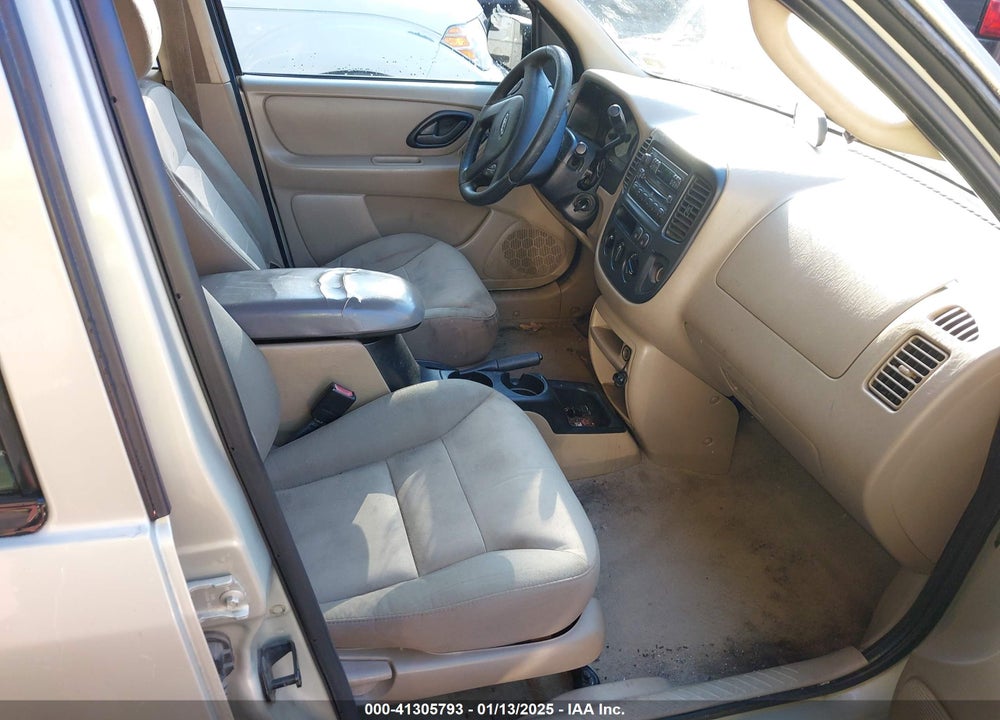 2003 FORD ESCAPE XLS VIN: 1FMYU02113KC16800