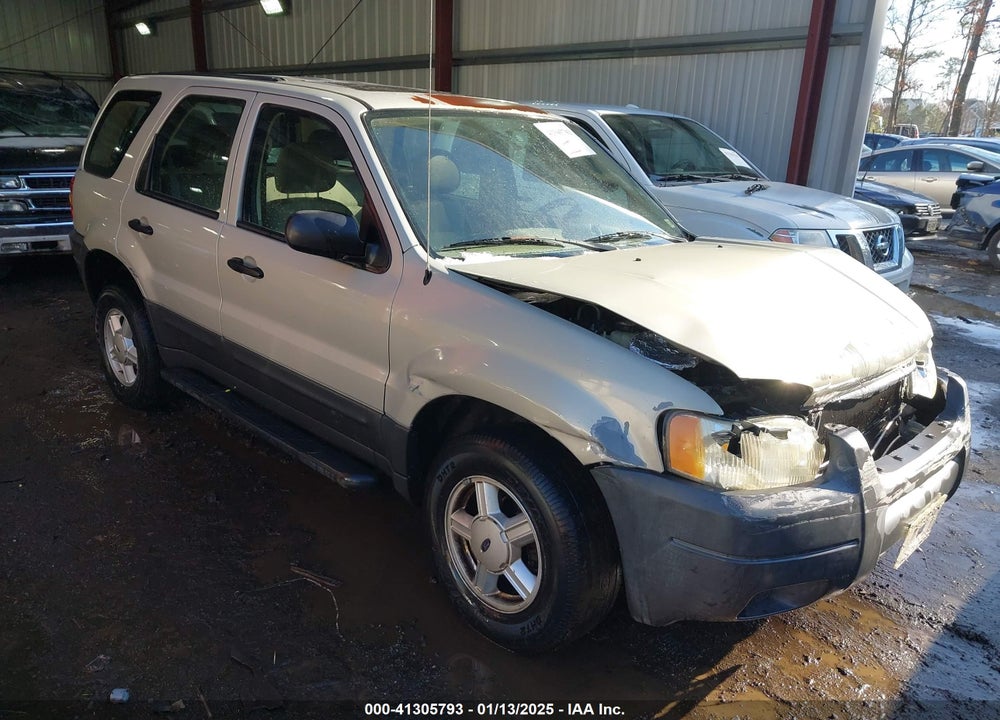 2003 FORD ESCAPE XLS VIN: 1FMYU02113KC16800