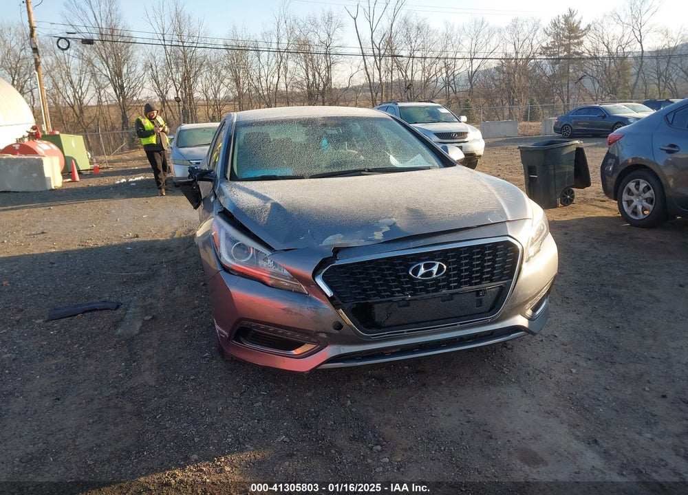2017 HYUNDAI SONATA HYBRID SE VIN: KMHE24L32HA064264