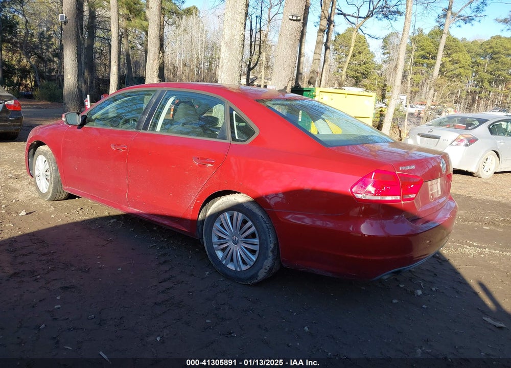 2015 VOLKSWAGEN PASSAT VIN: 1VWAT7A33FC007414